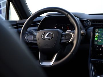Lexus LBX